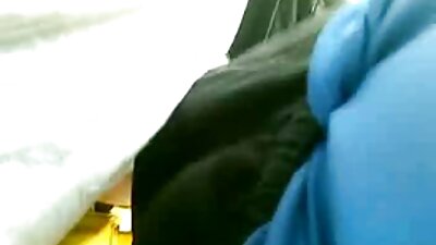 גרור עמוק של זין מוצץ אותו ראש יבש מונח על סרטים כחולים לצפיה בחינם קצה הספה
